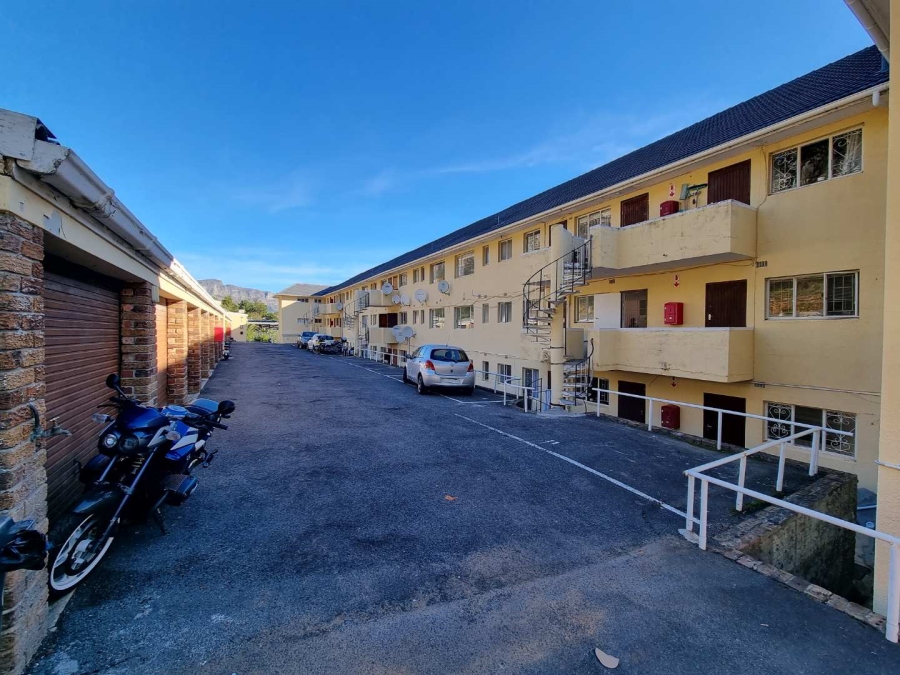 3 Bedroom Property for Sale in Camps Bay Western Cape